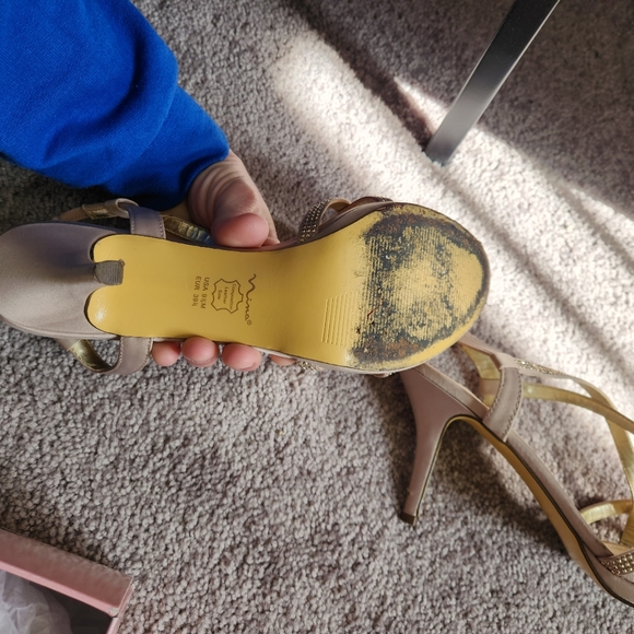 Champagne colored heels by Nina - Picture 7 of 8